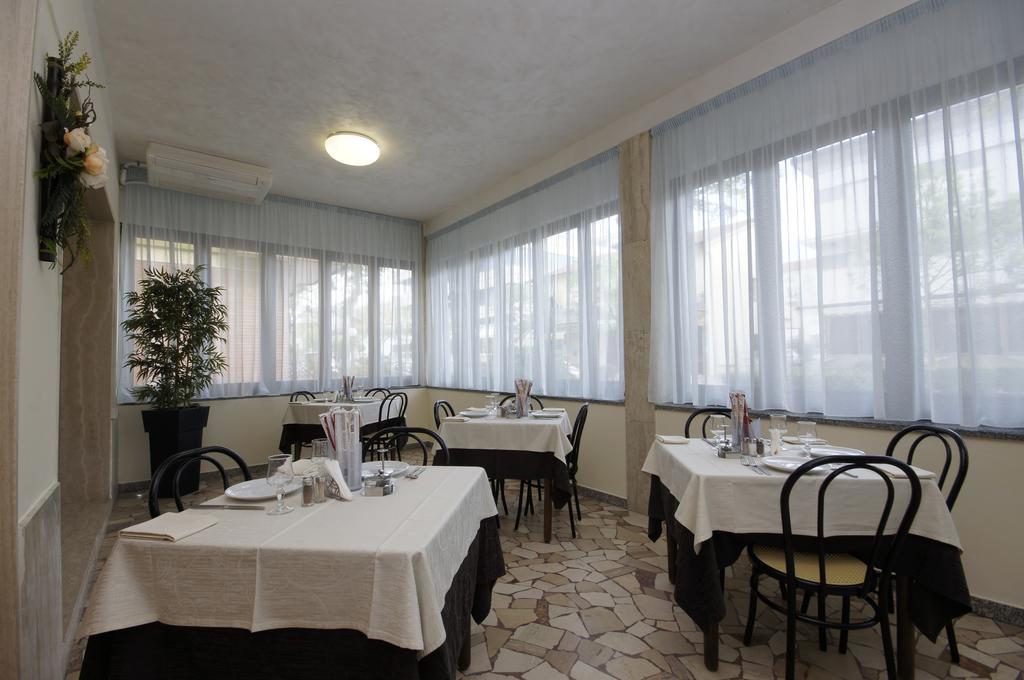 Hotel Fattori Cesenatico Zewnętrze zdjęcie